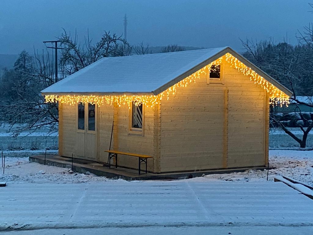 J&uuml;Sis Feldgl&uuml;ck Verkaufsh&uuml;tte